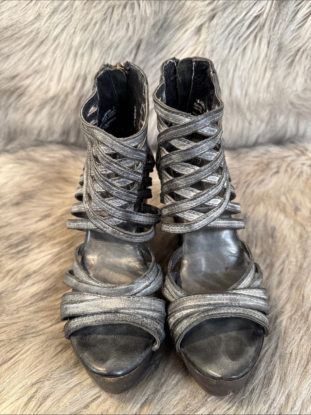 Freebird by Steven Costa Strappy Metallic Gray Platform Heels Size 7 - Picture 6 of 11